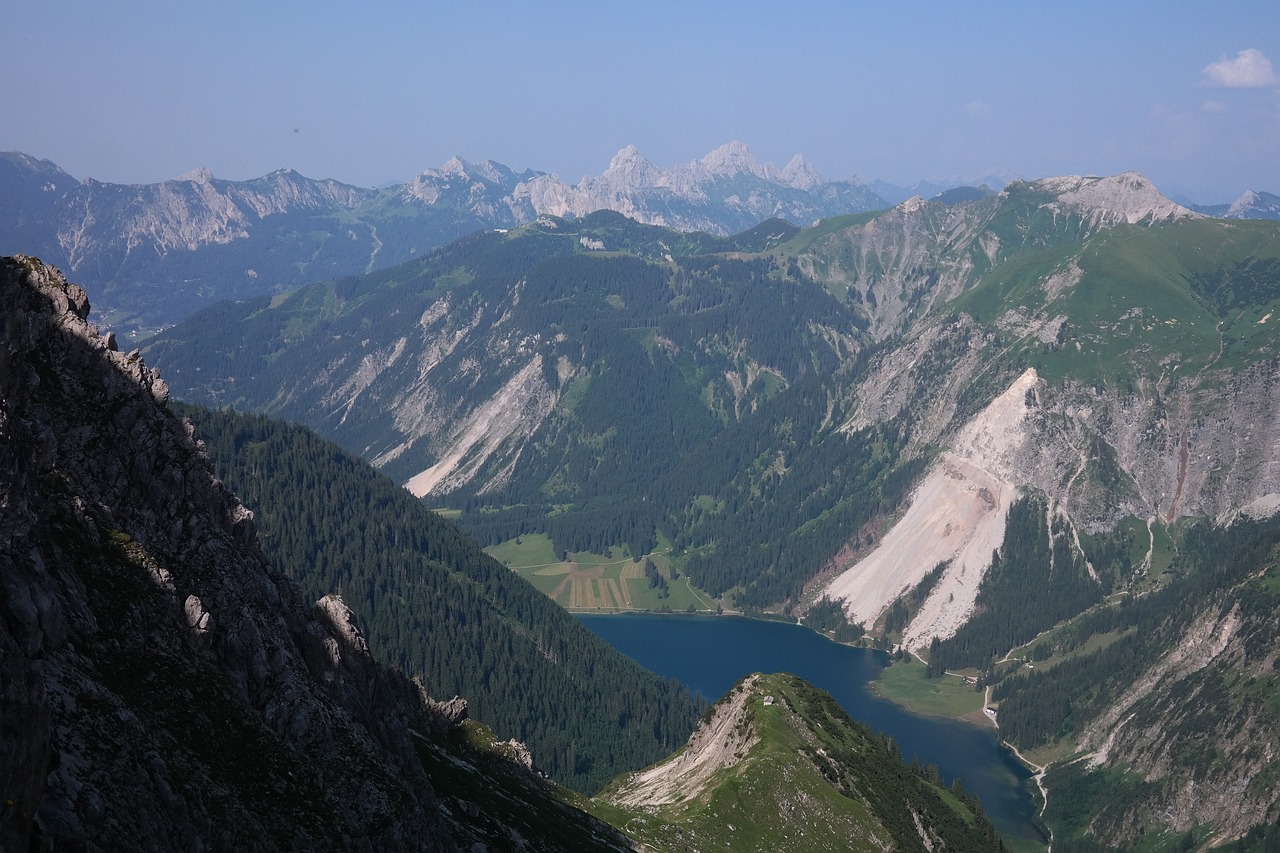 湖南山体滑坡事故，悲剧的背后