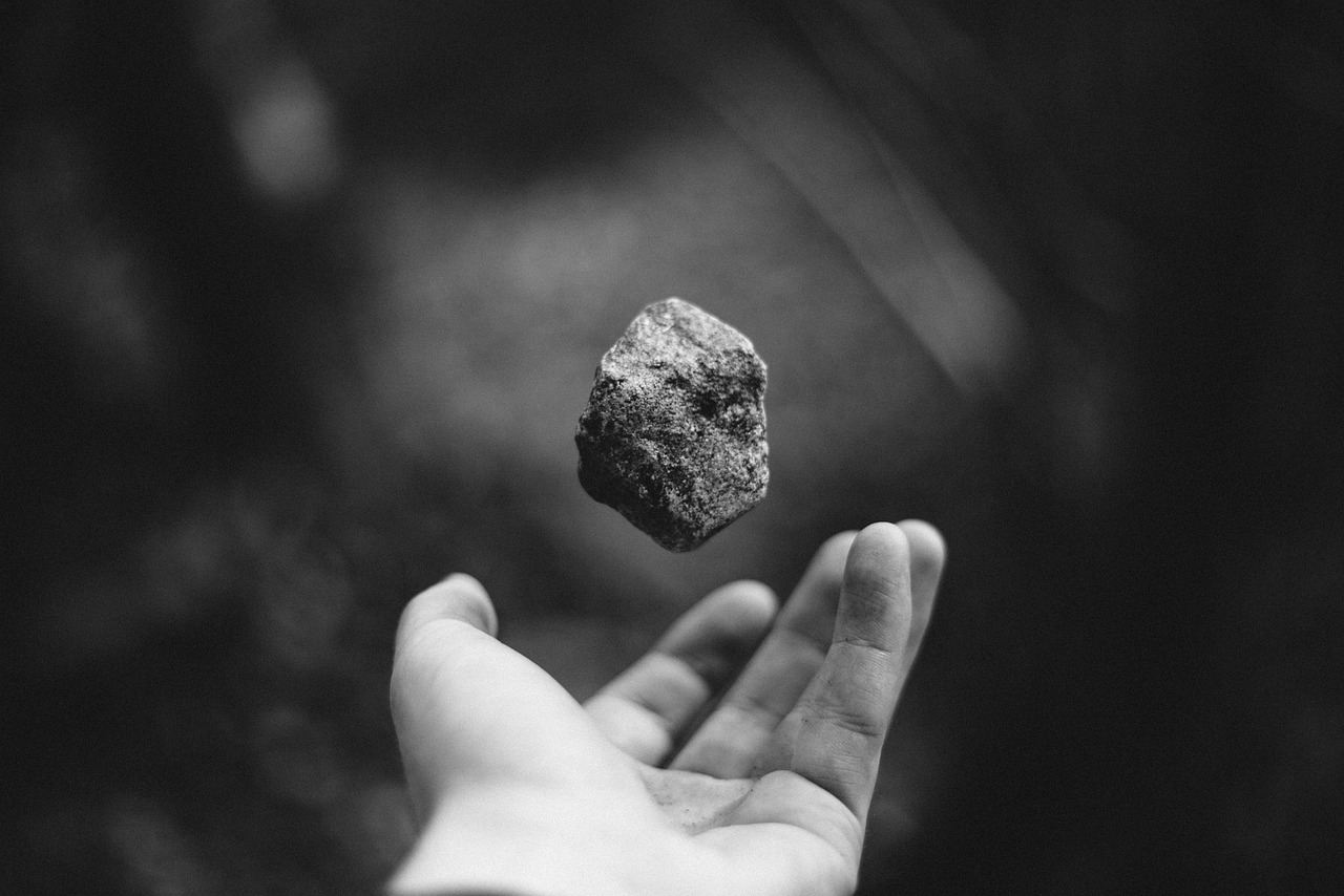 桂林探秘，走进银子岩洞穴，发现隐藏的地下仙境