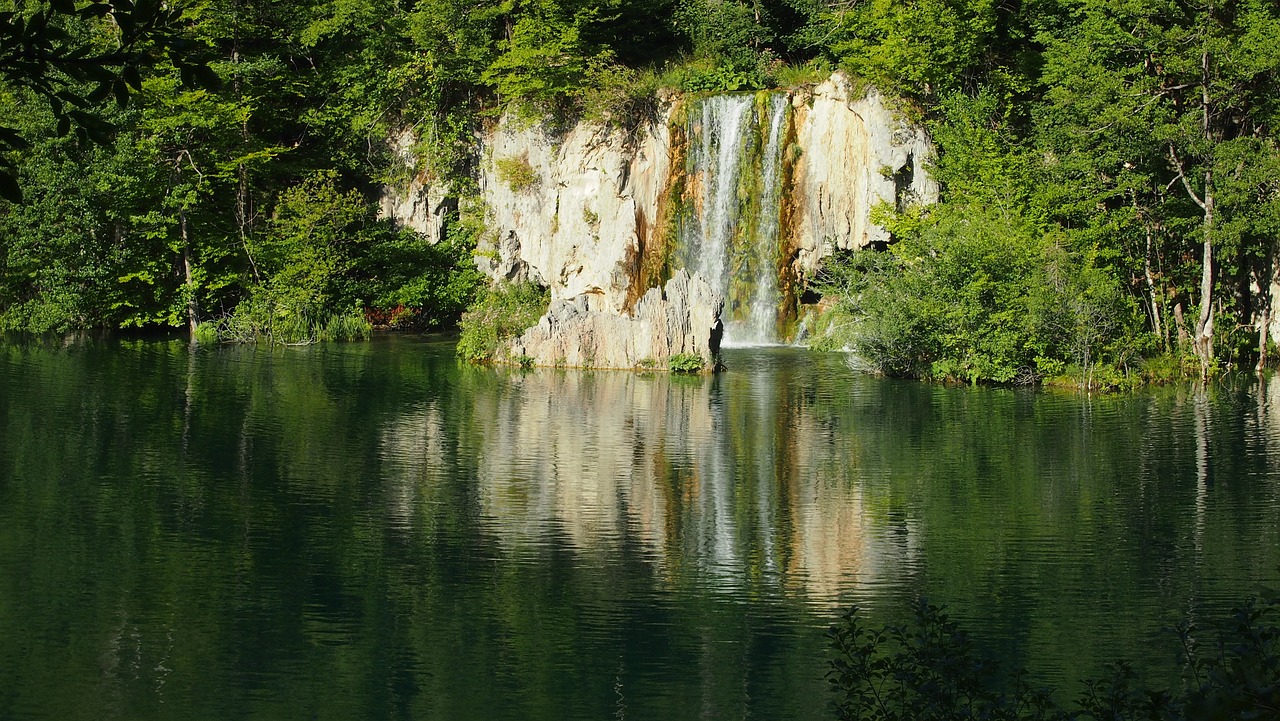 东北避暑胜地排名前十，夏日清凉之旅指南
