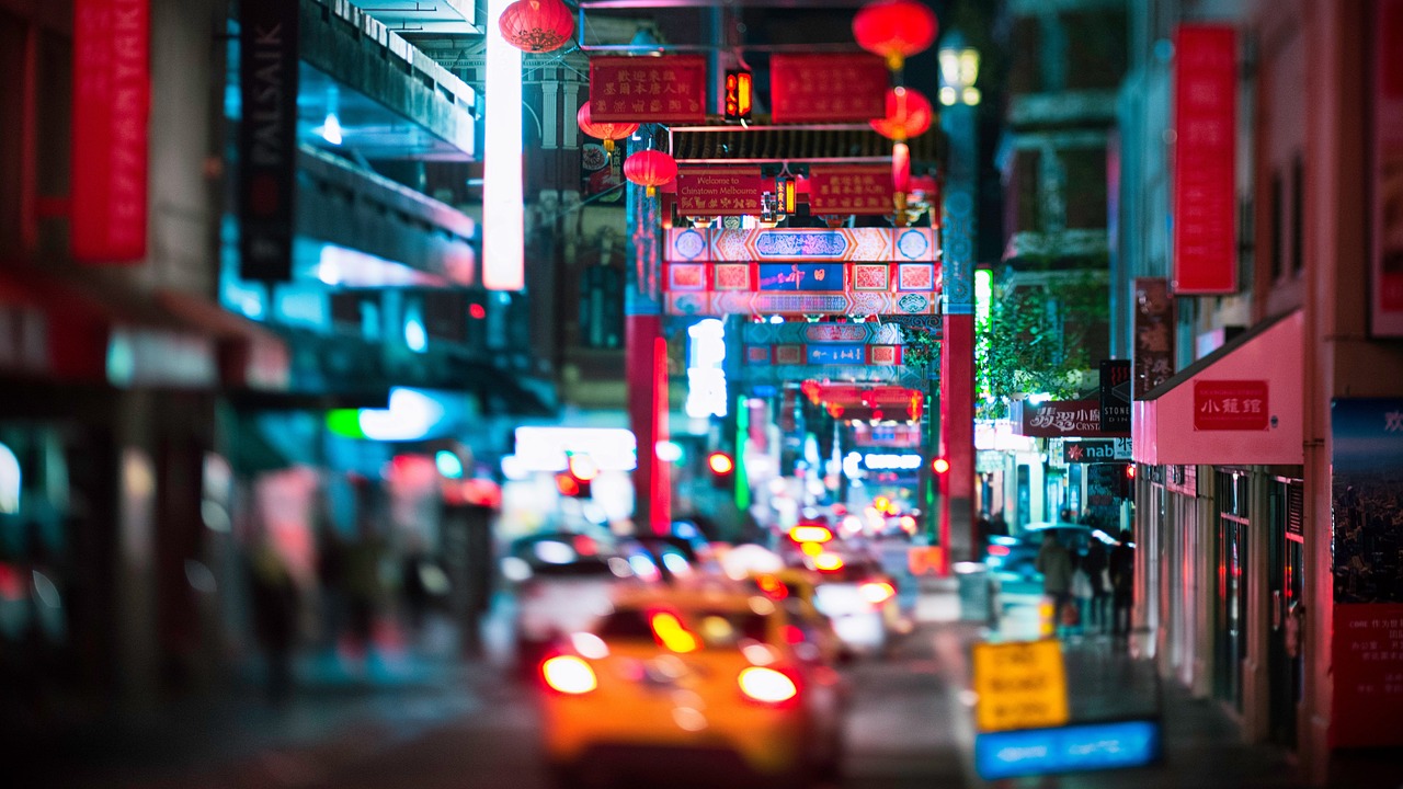 探秘中国，哪个城市的欢乐谷最值得一游？