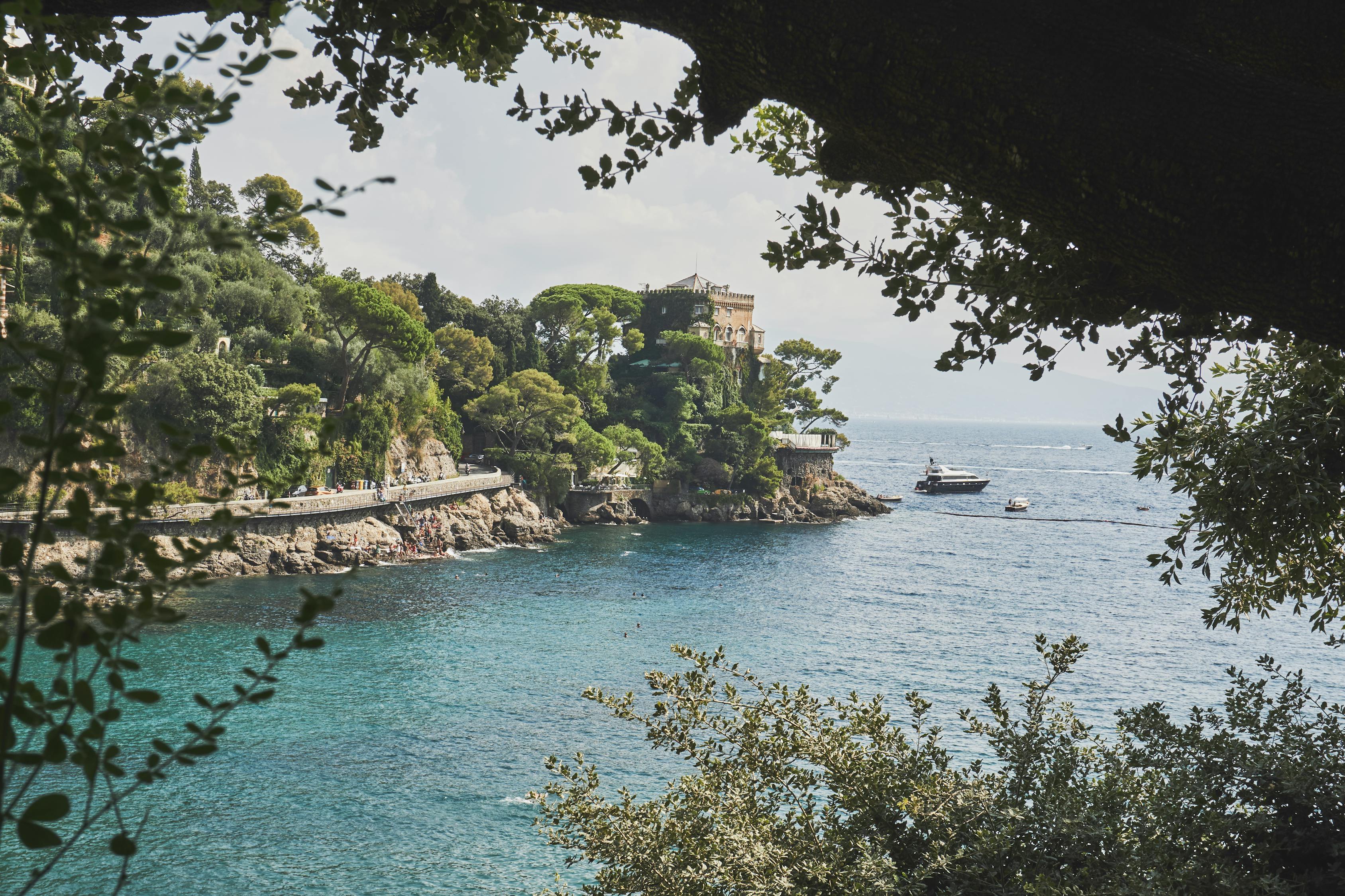 探索海南之美，海南地接旅行社的全方位服务与旅游体验